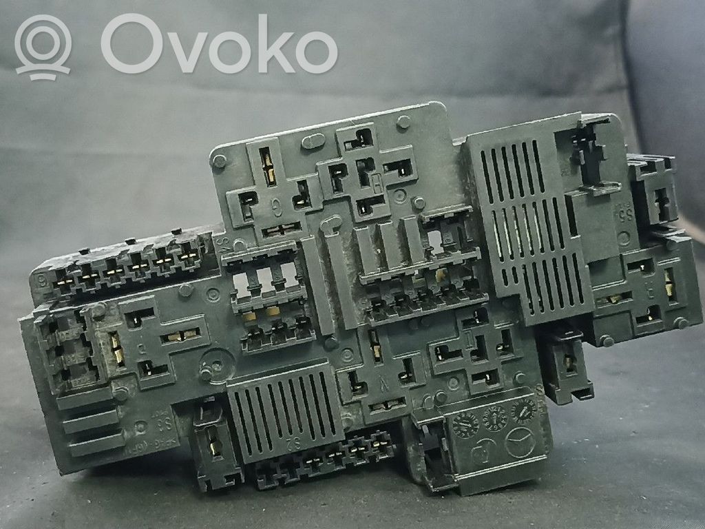 Mercedes-Benz C W205 SAM control unit 