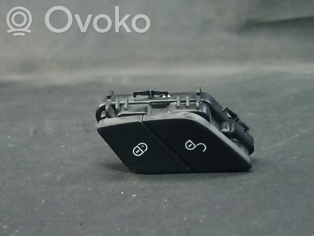 Mercedes-Benz C W205 Central locking switch button 