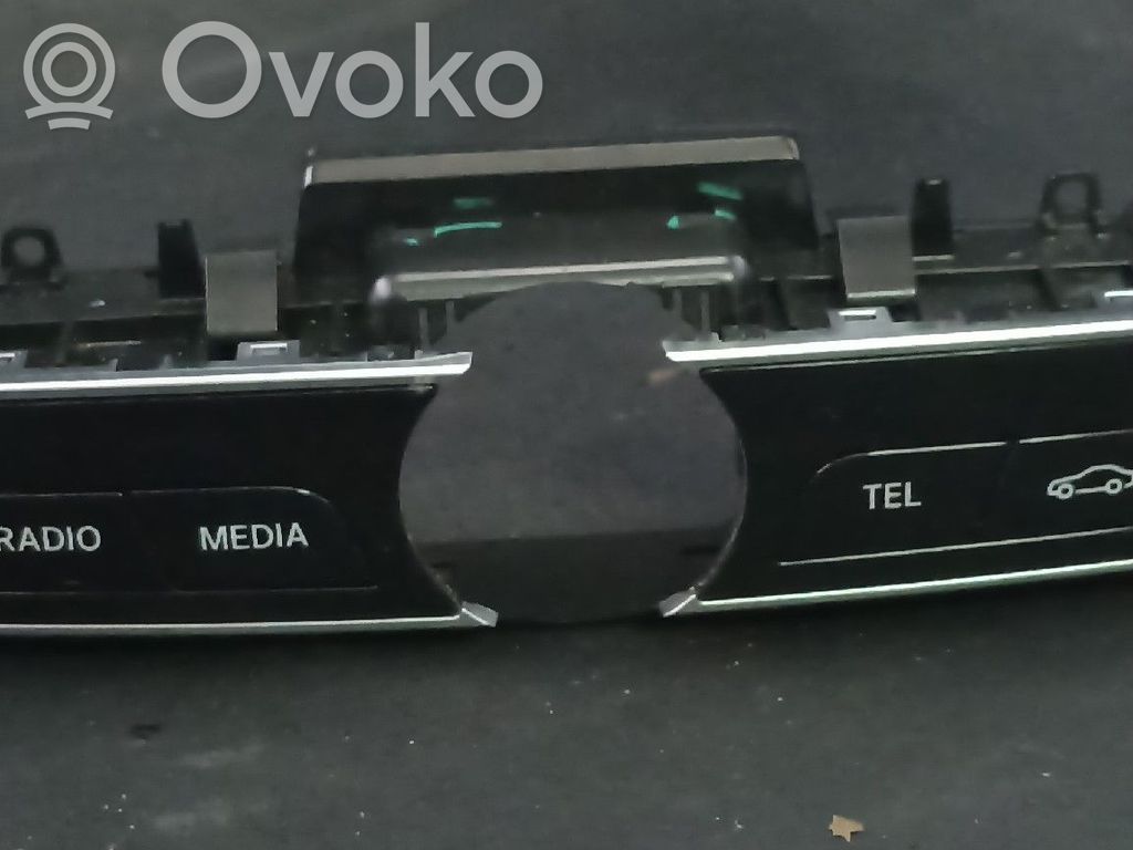 Mercedes-Benz E W213 Hazard light switch 