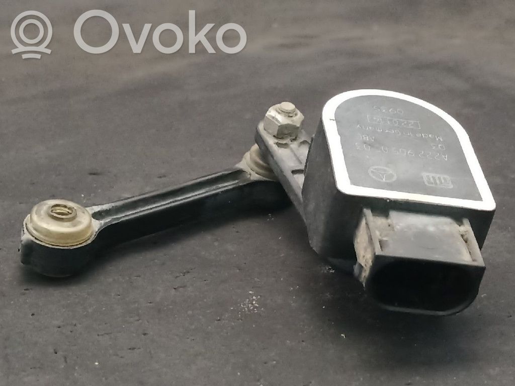 Mercedes-Benz C W205 Moteur de réglage du niveau des phares 