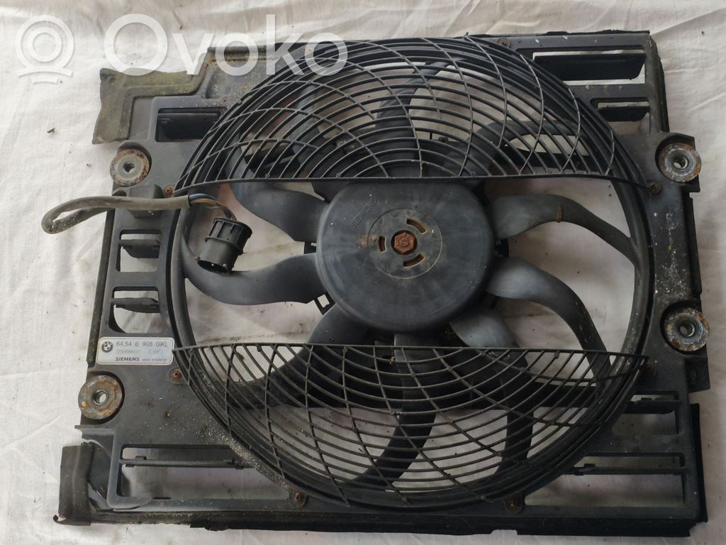 BMW 5 E39 Elektrisks radiatoru ventilators 