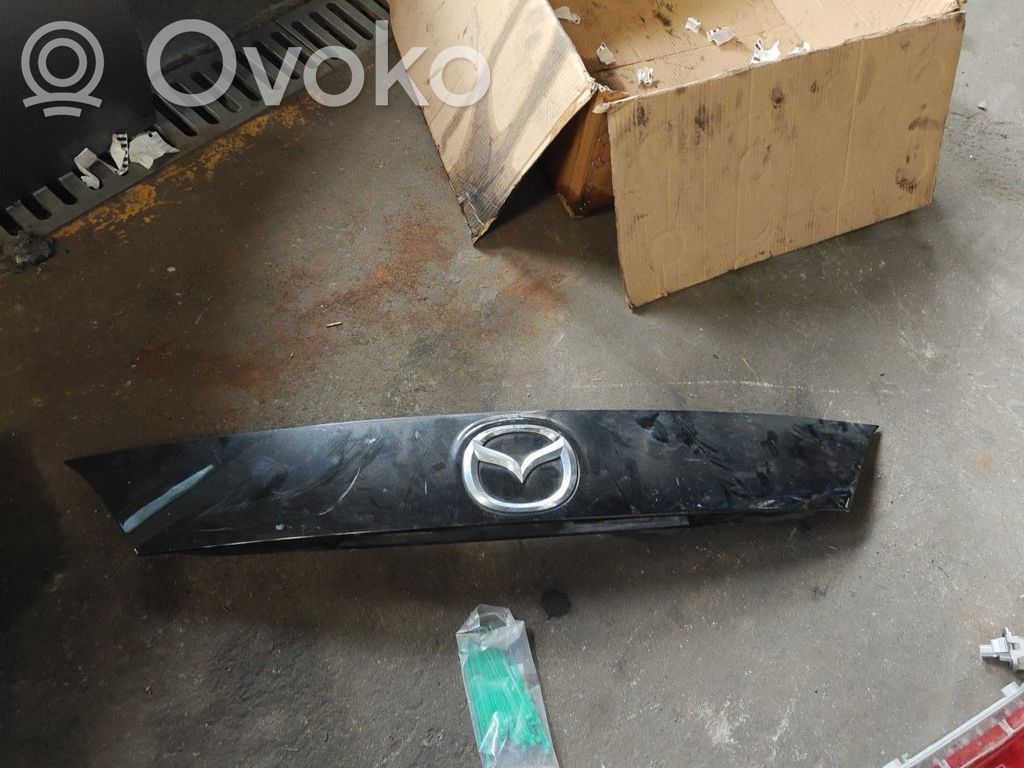 Šoninė apdaila (prie lango)   GS2A50811,COM,MALA,TD11676S0