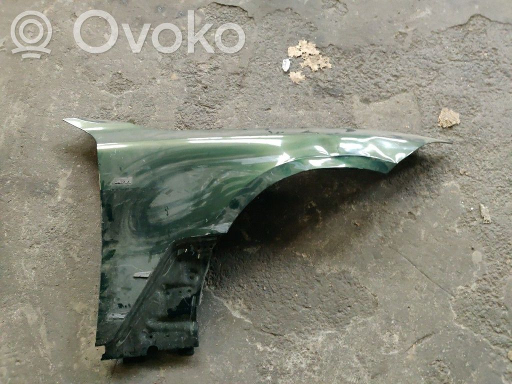 BMW i4 Крыло 