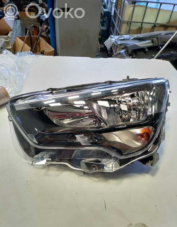 Opel Combo E Scheinwerfer 