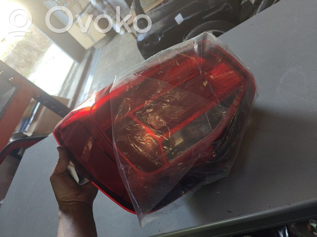 Audi Q2 - Takaluukun takavalot 