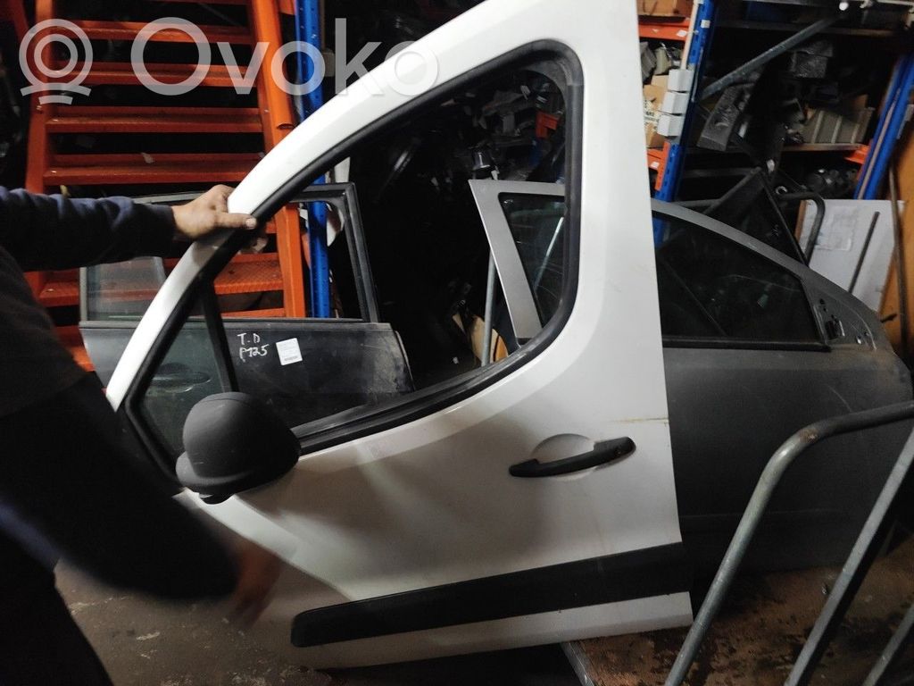 Citroen Berlingo Priekinės durys 