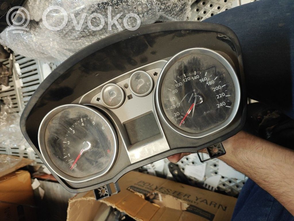 Spidometras (prietaisų skydelis)   8V4T10849EK,FORDFOCUS2LCI,VP8V4F10A855A