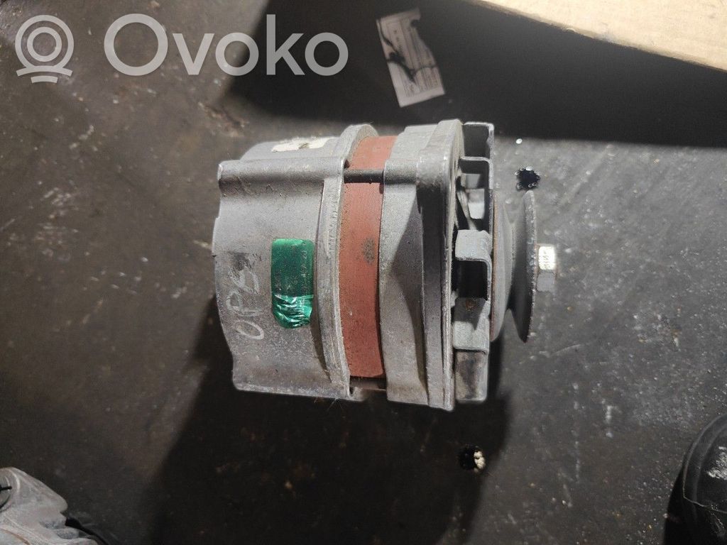 Opel Ascona C Generator/alternator 