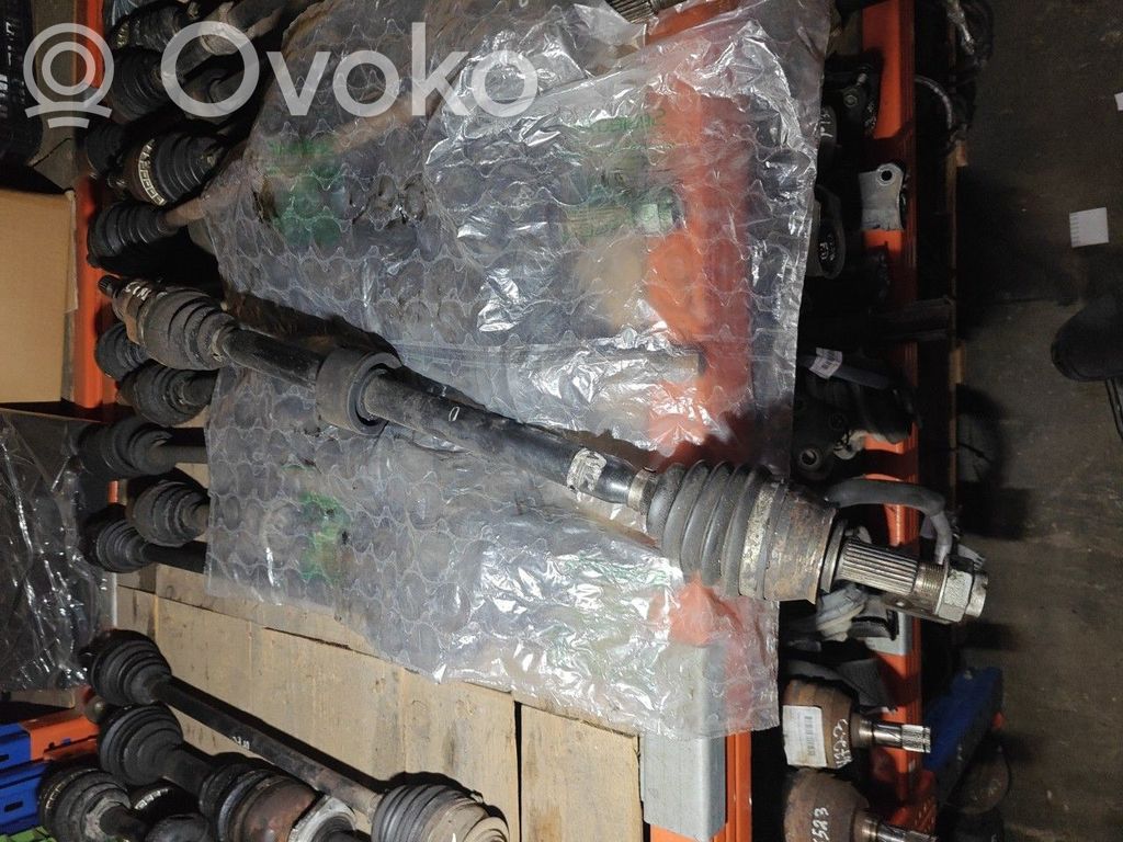 Opel Corsa D Etuvetoakseli 