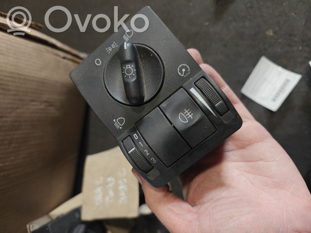 Opel Corsa C Przełącznik świateł 