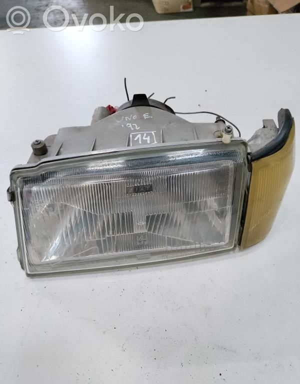 Fiat Uno Headlight/headlamp 