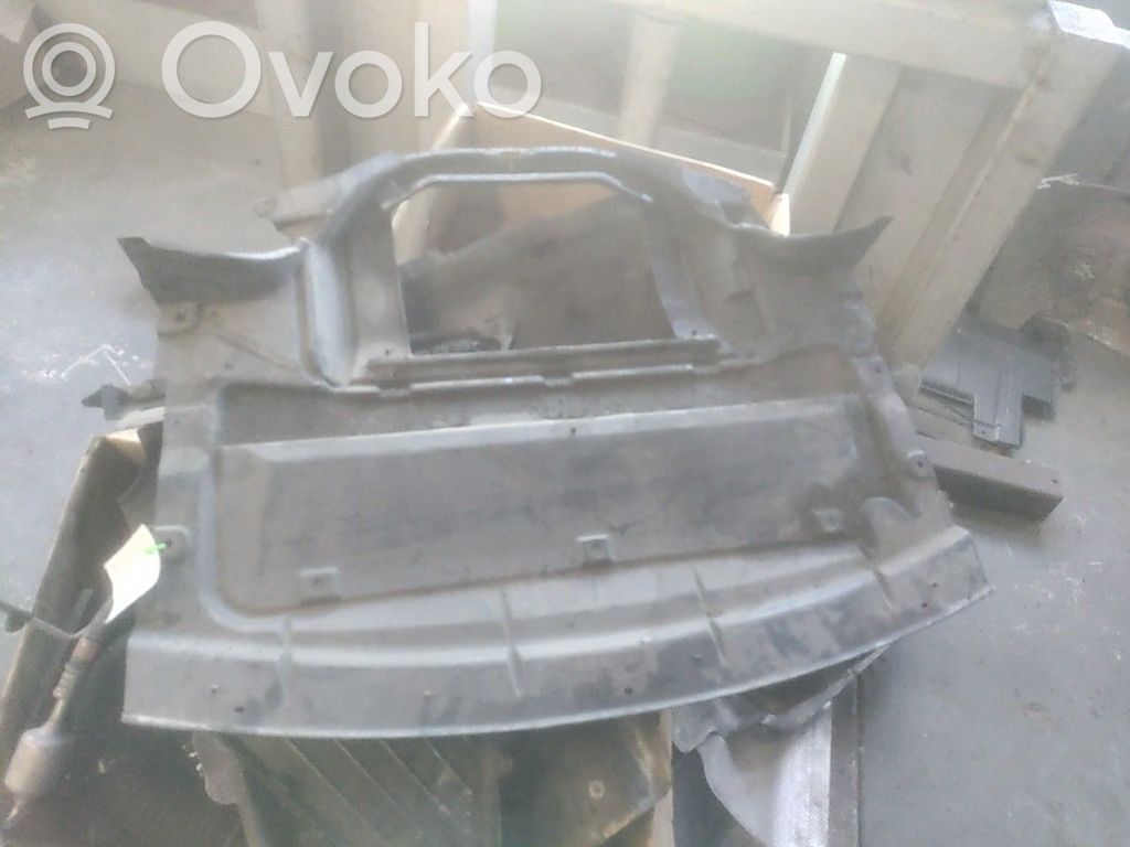 BMW 7 E38 Variklio dugno apsauga 