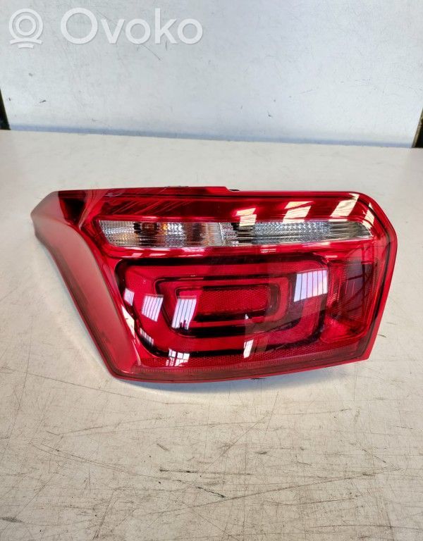 Tailgate rear/tail lights   9817303780,90121240,VALEO