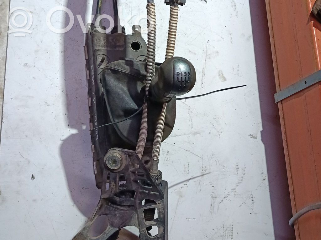 Palanca/selector de cambios   1K0711061B,VWAUDISKODASEAT