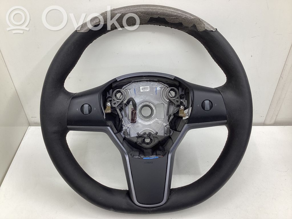 Tesla Model S Steering wheel 