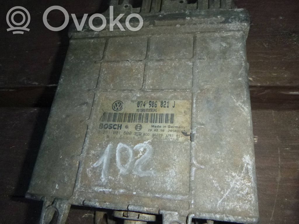 Volkswagen Transporter - Caravelle T4 Engine control unit/module 