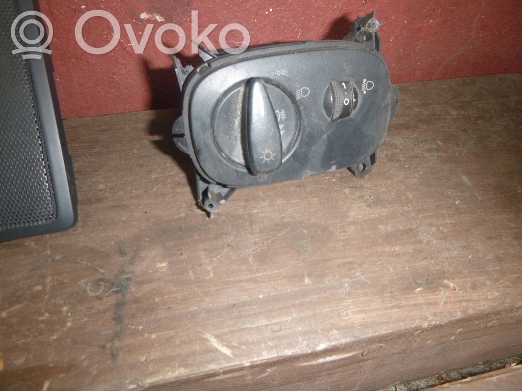 Light switch   YC1T13A024FB,04052841