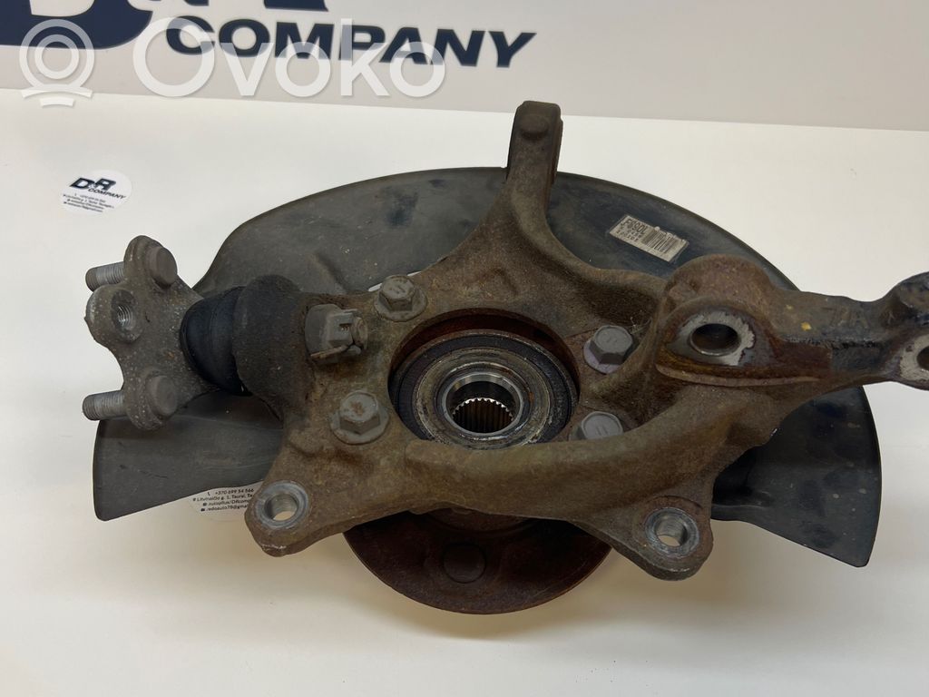 Toyota RAV 4 (XA50) Front wheel hub 