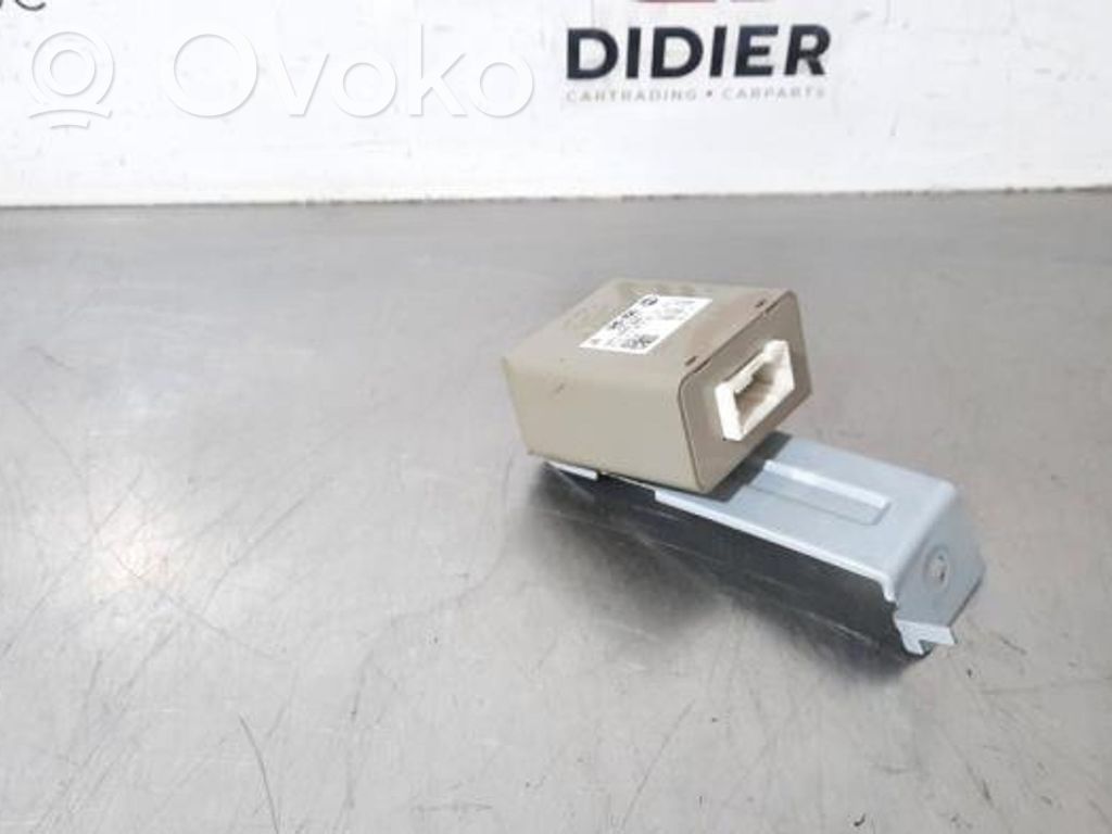 KIA Picanto Kita rėlė 
