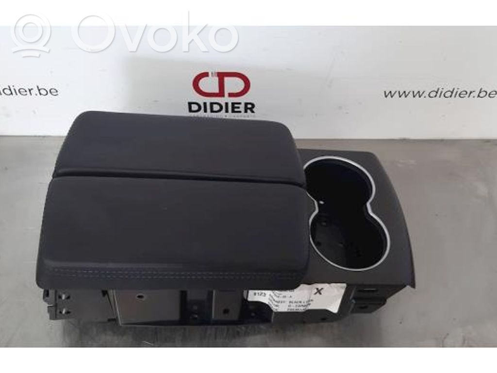 Tesla Model X Center console 