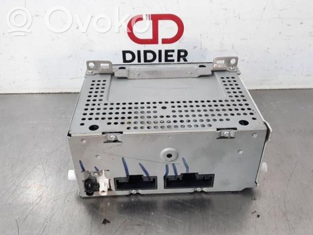 Ford Transit Panel / Radioodtwarzacz CD/DVD/GPS 