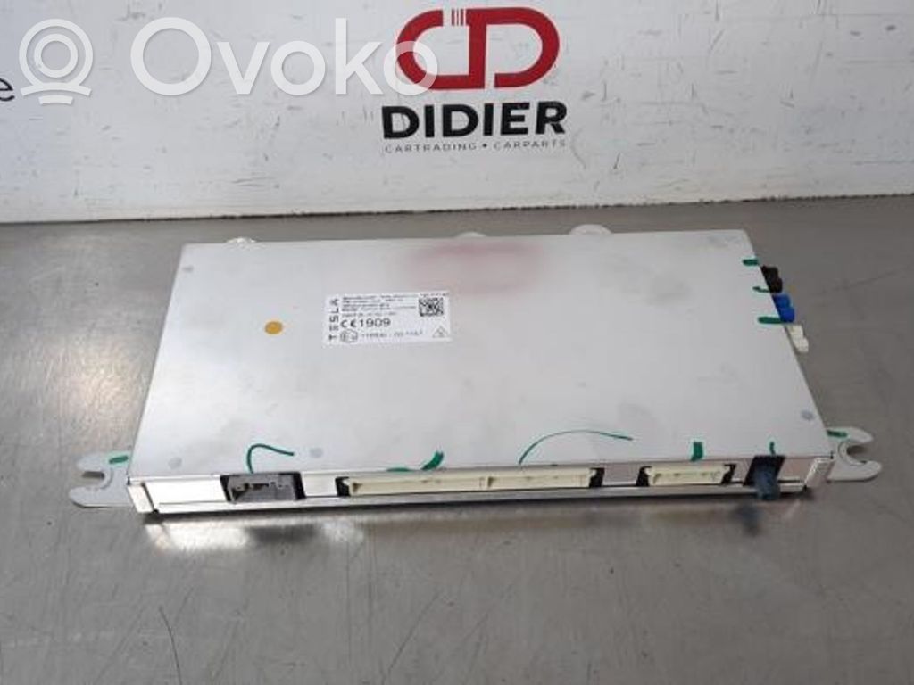Tesla Model X Kėbulo modulis 