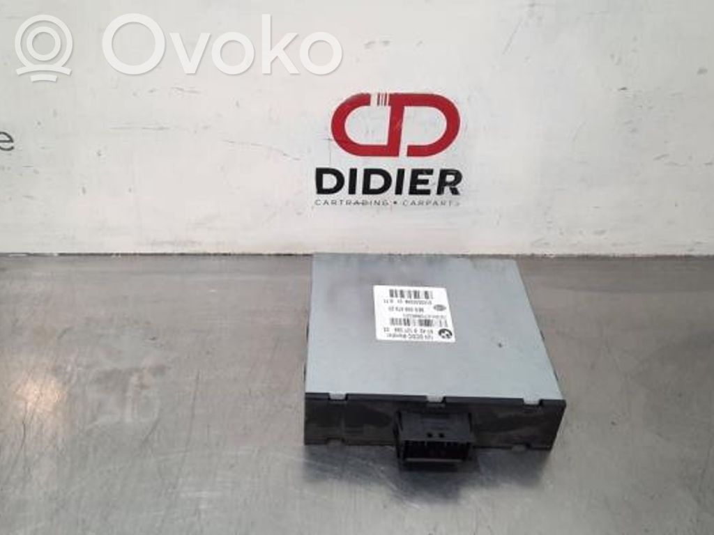 Inversor/convertidor de voltaje   61429253208,9127088,9127088