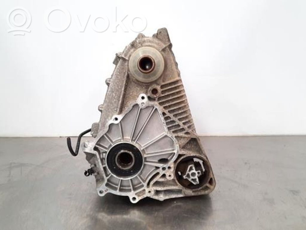 Gearbox transfer box case   7574777,7221674,7221674