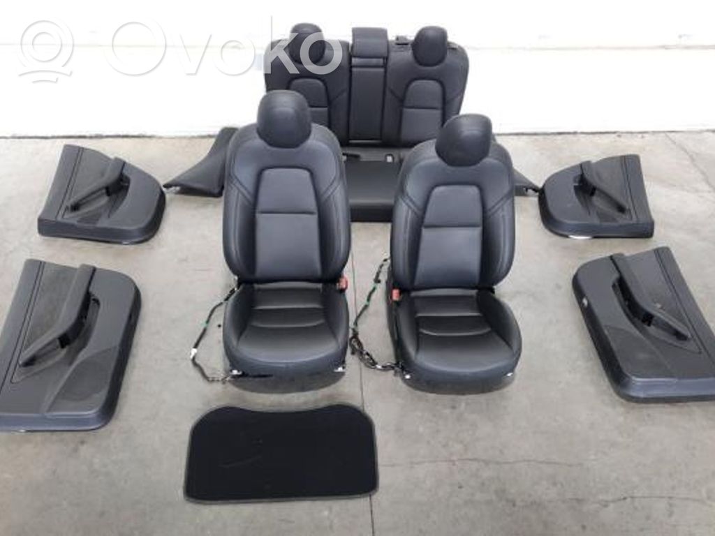 Interior set