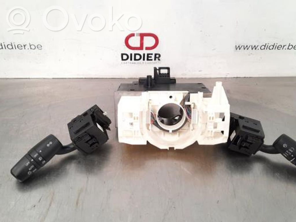Mazda CX-3 Wiper turn signal indicator stalk/switch 