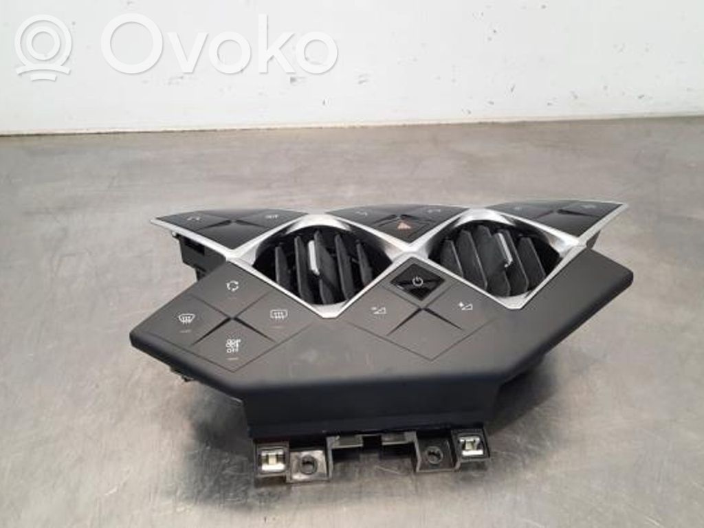 DS Automobiles 3 Crossback Unidad central de control multimedia 