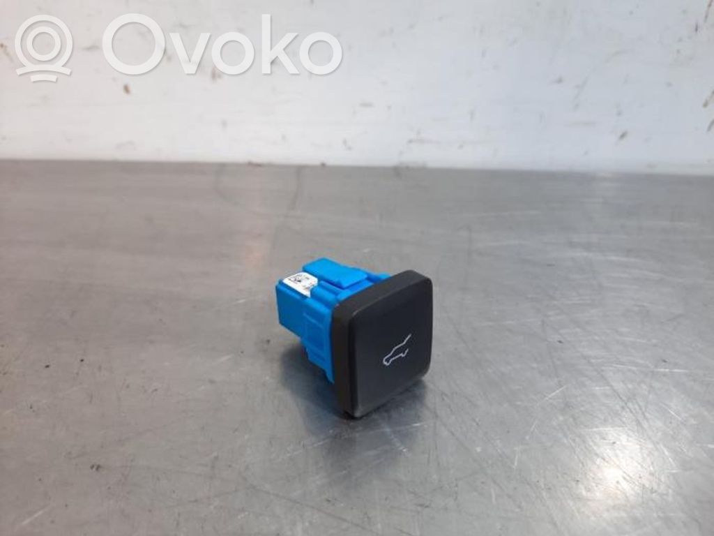Ford Kuga III Tailgate/trunk/boot open switch 