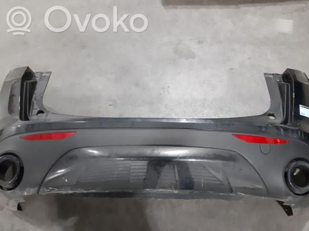 Alfa Romeo Stelvio Parachoques 
