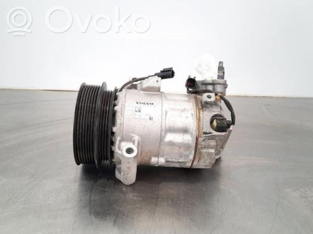 Volvo XC60 Kompresor / Sprężarka klimatyzacji A/C 