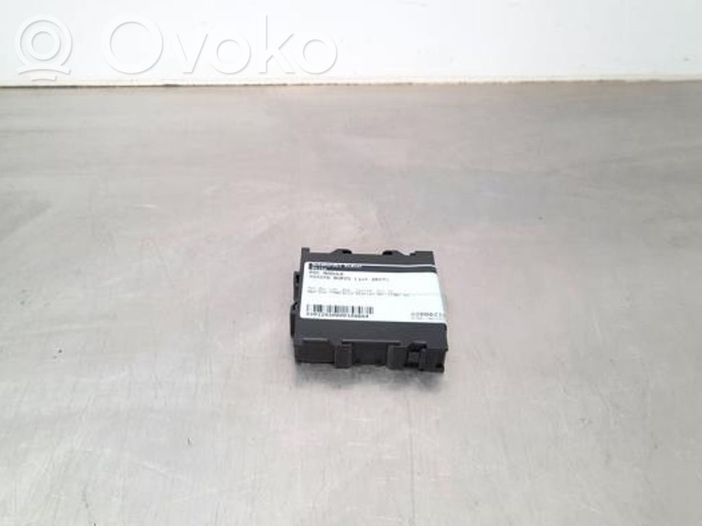 Toyota Auris E180 Unidad de control/módulo PDC de aparcamiento 