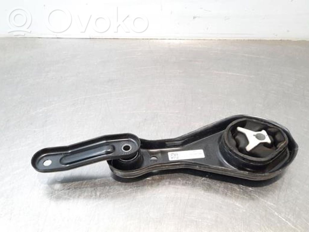 Skoda Kamiq Engine mount bracket 