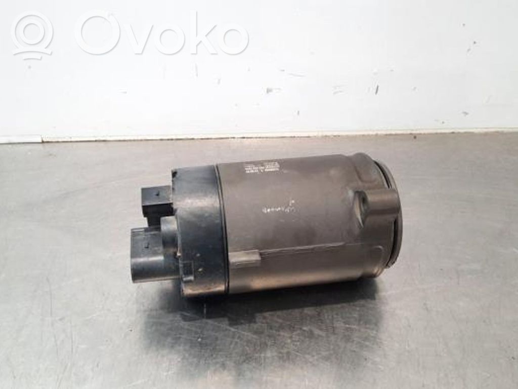 Volkswagen Golf VIII Electric power steering pump 