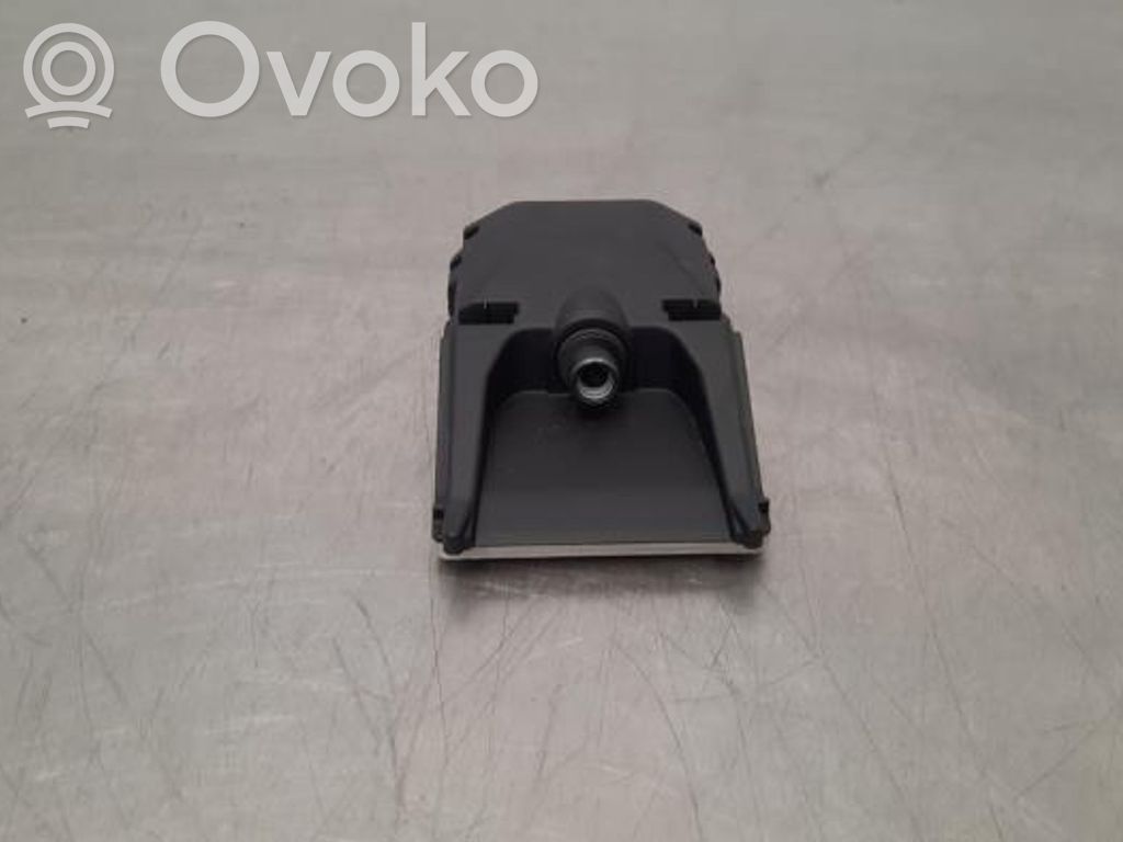 Windshield/windscreen camera   52147476