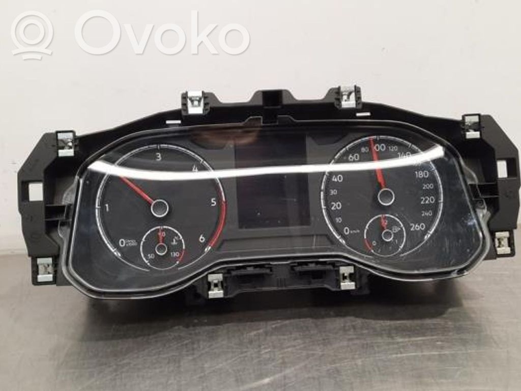 Volkswagen Polo VI Speedometer (instrument cluster) 