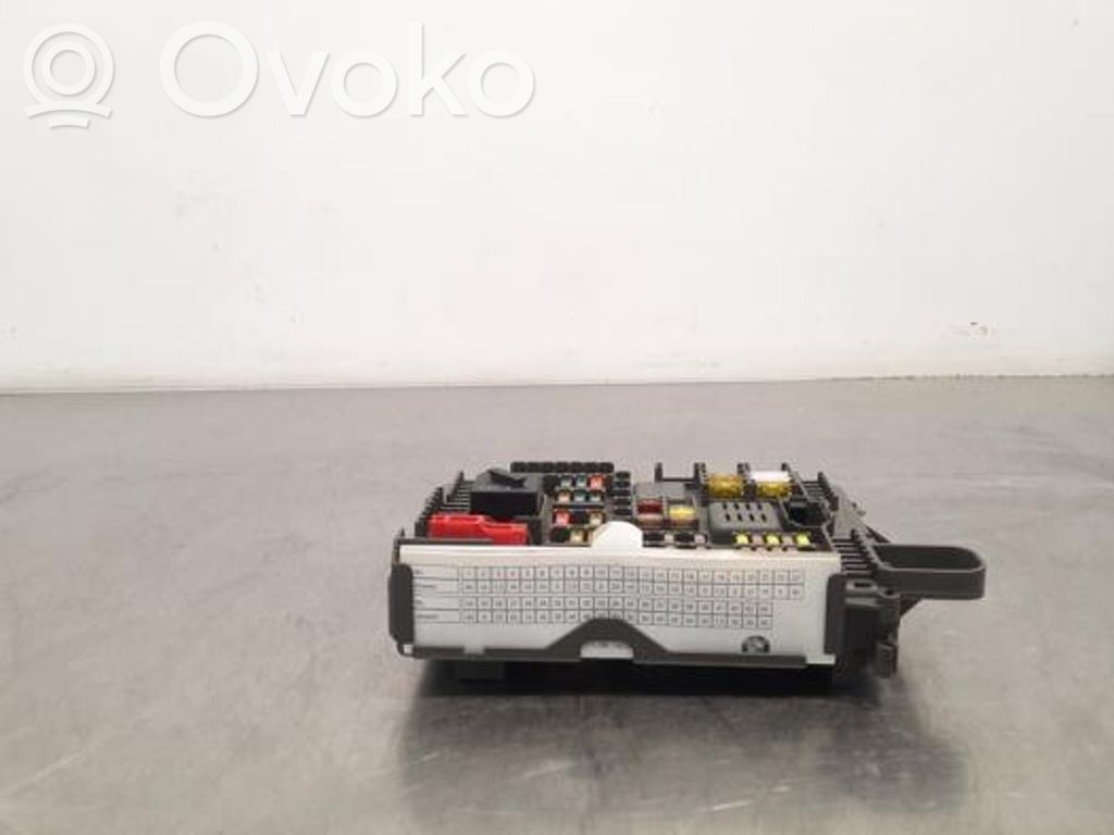 Fuse box set   61146931687,61146931687