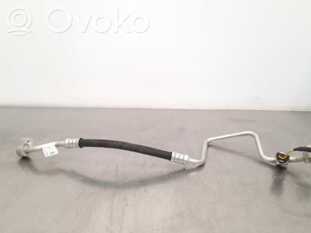 Audi e-tron Ilmastointilaitteen putki (A/C) 