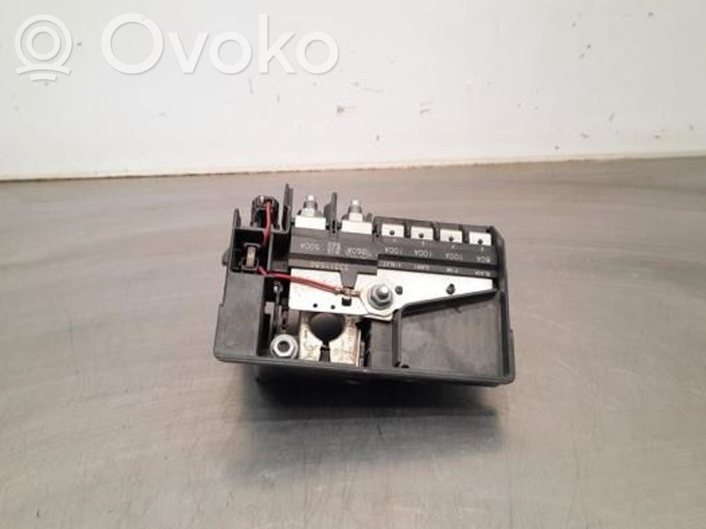 Fuse box set   39148592,39148592