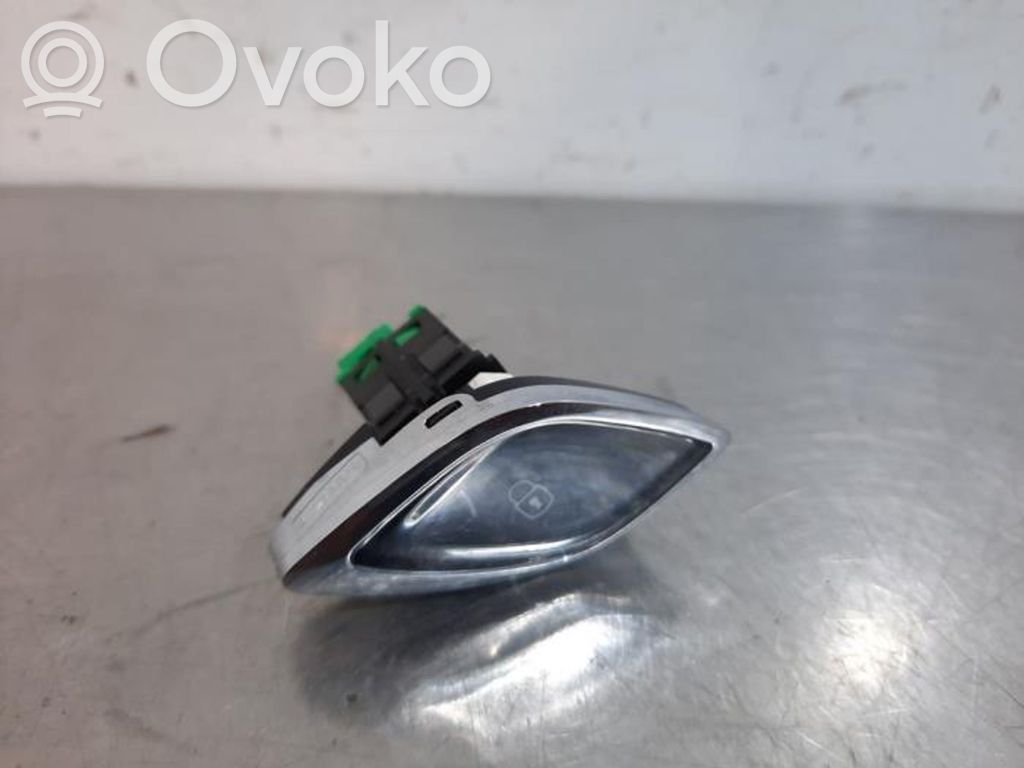 Central locking switch button   96656596XU