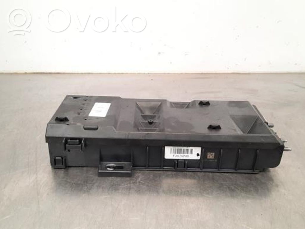 Ford Transit Custom Sulakerasiasarja 