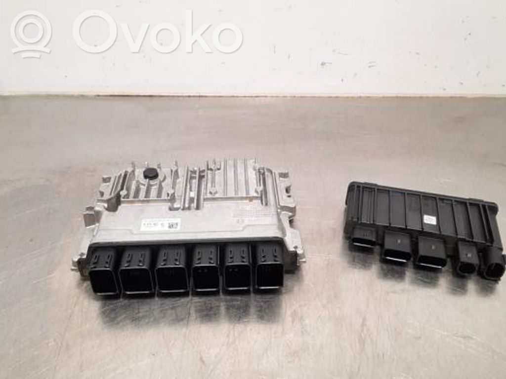 BMW 2 F45 Engine control unit/module 
