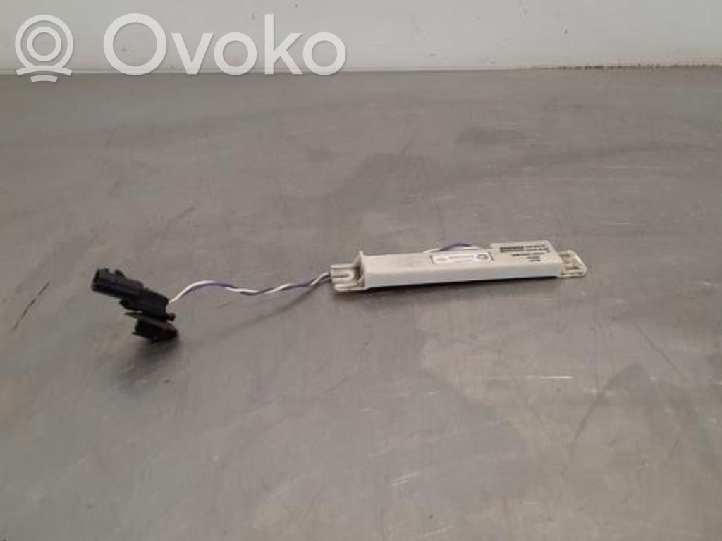 Renault Clio IV Antena de sistema sin llave 