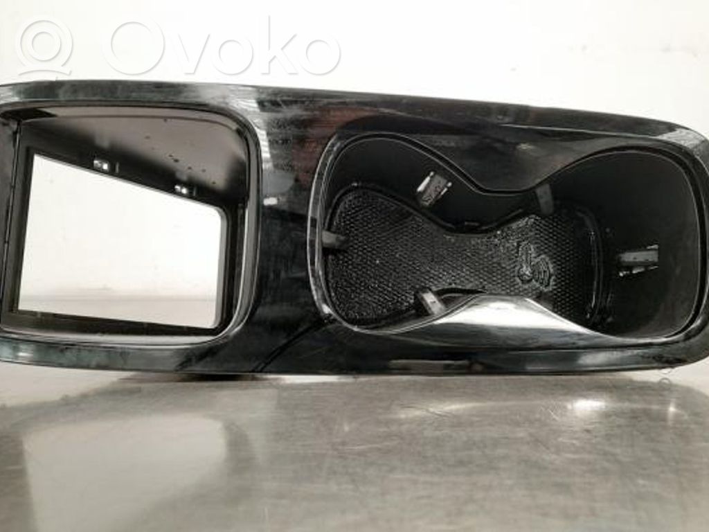 Mukiteline edessä   10A863475B,10A863475B