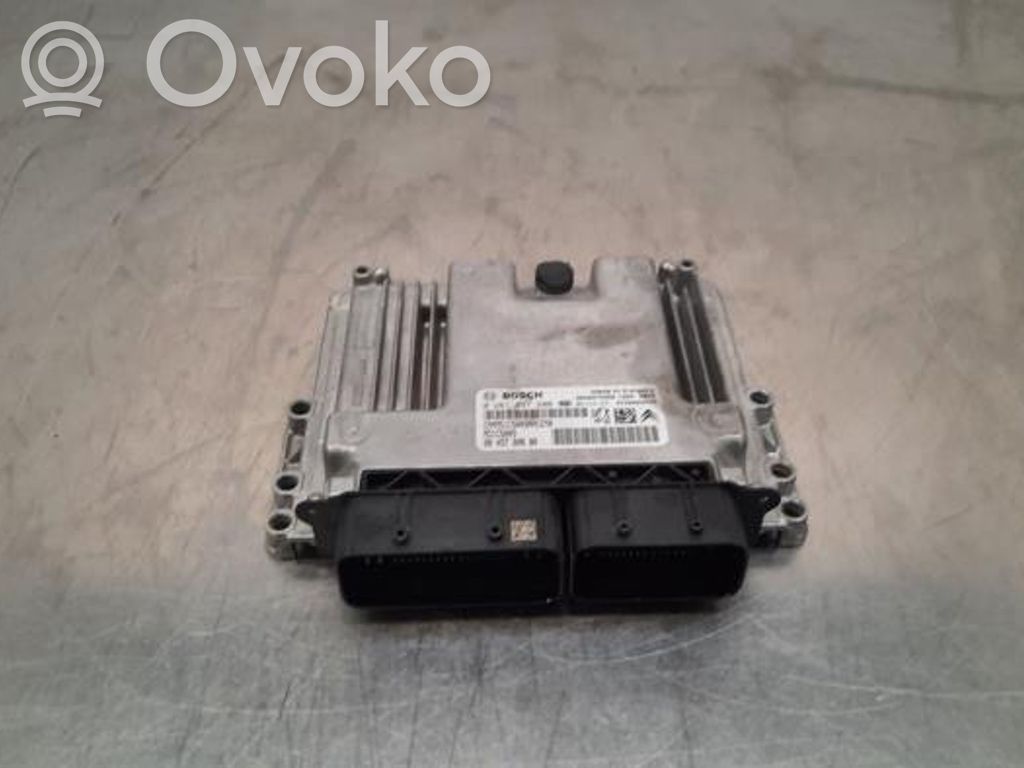Peugeot 208 II Engine control unit/module 