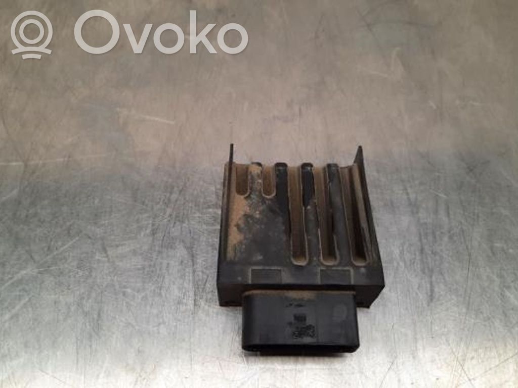 Volkswagen Golf VII Unité de commande / module de pompe à carburant