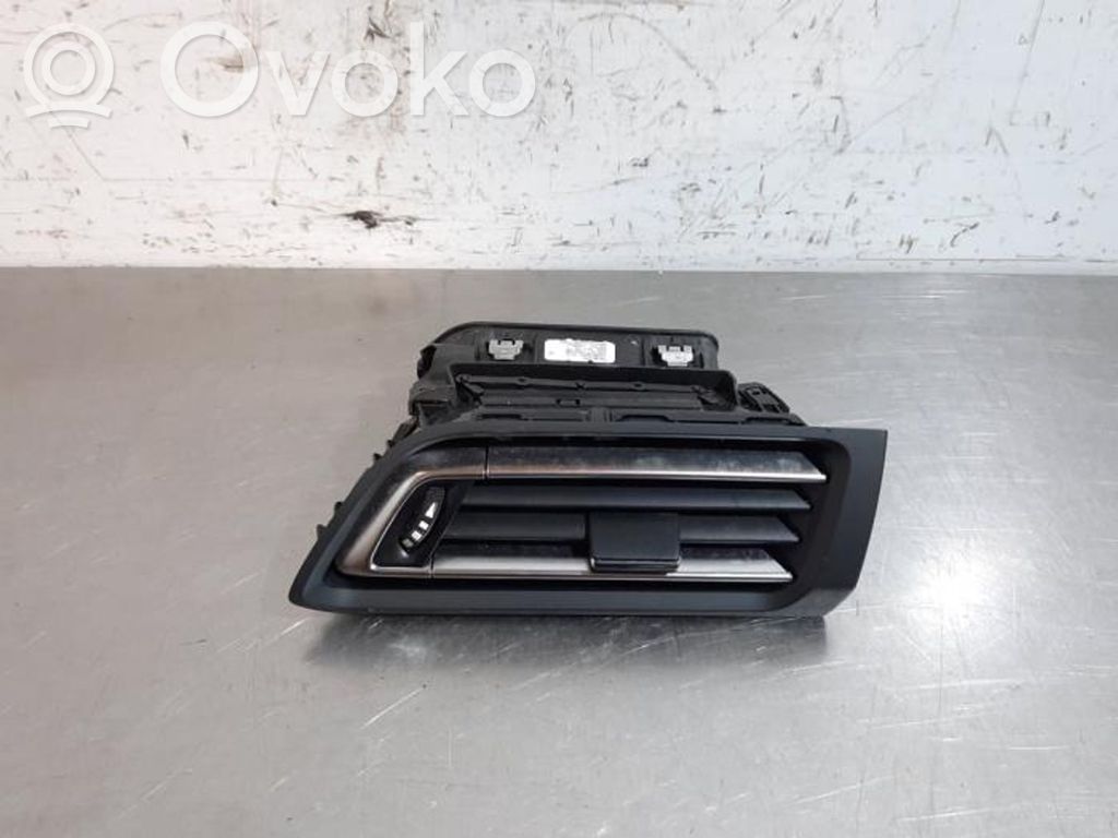 Peugeot 308 Rejilla de ventilación central del panel 